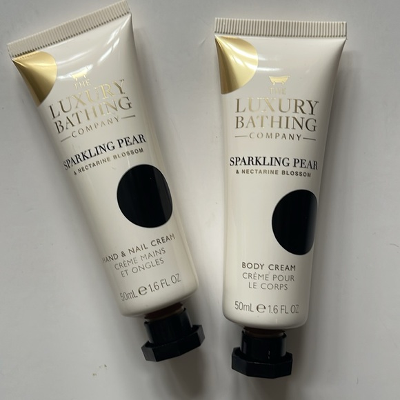 🆕 The Luxury Bathing Company 2pc SET - Picture 2 of 2